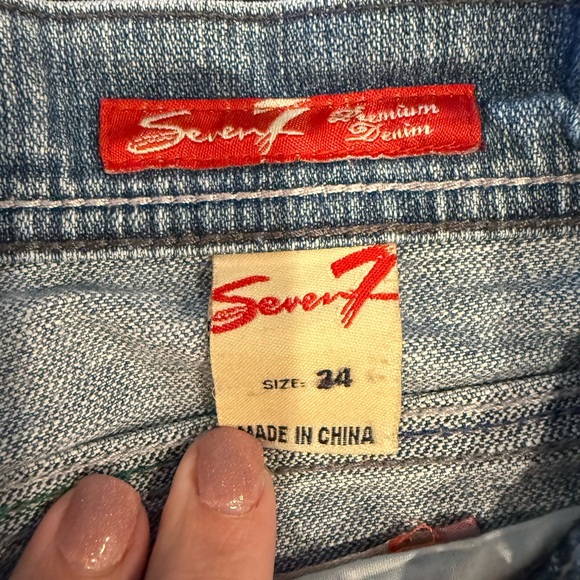 Seven7 Denim Blue Jeans with rainbow stitching - Picture 4 of 4